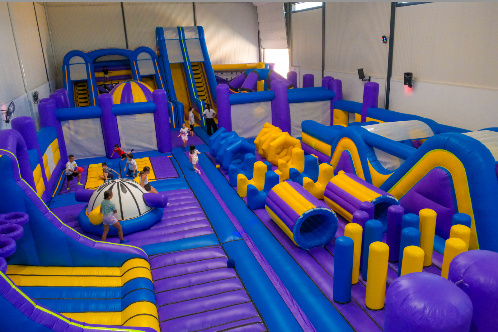 Glow Jump - Festas de Aniversário em Leiria